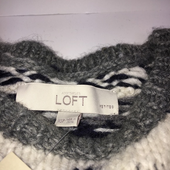 Ann Taylor LOFT Crewneck Sweater - Picture 3 of 5
